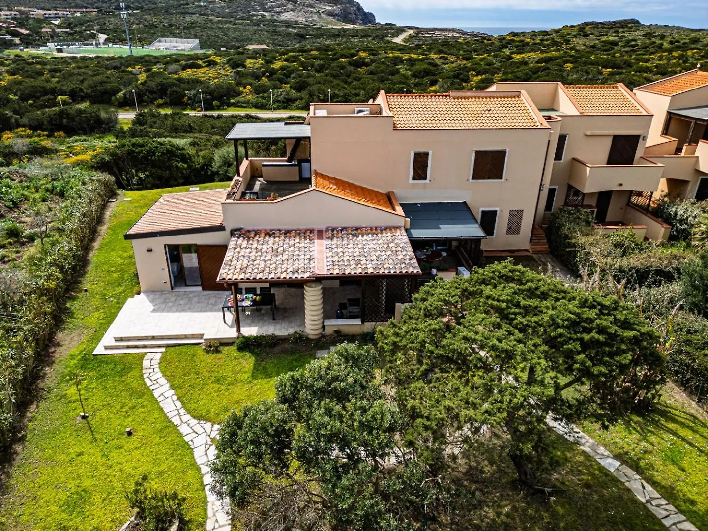 Villa Esclusiva Con 600Mq Di Giardino Sulla Spiaggia Della Pelosa Stintino
